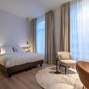 One Two Four - & Hotel Gent